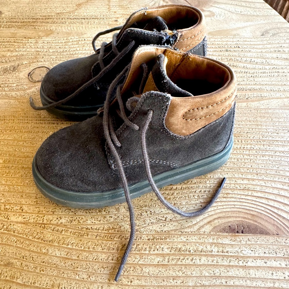 Zara Toddler Suede Boots - Size 8